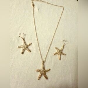 Star Fish Necklace And Earrings Gold Tone